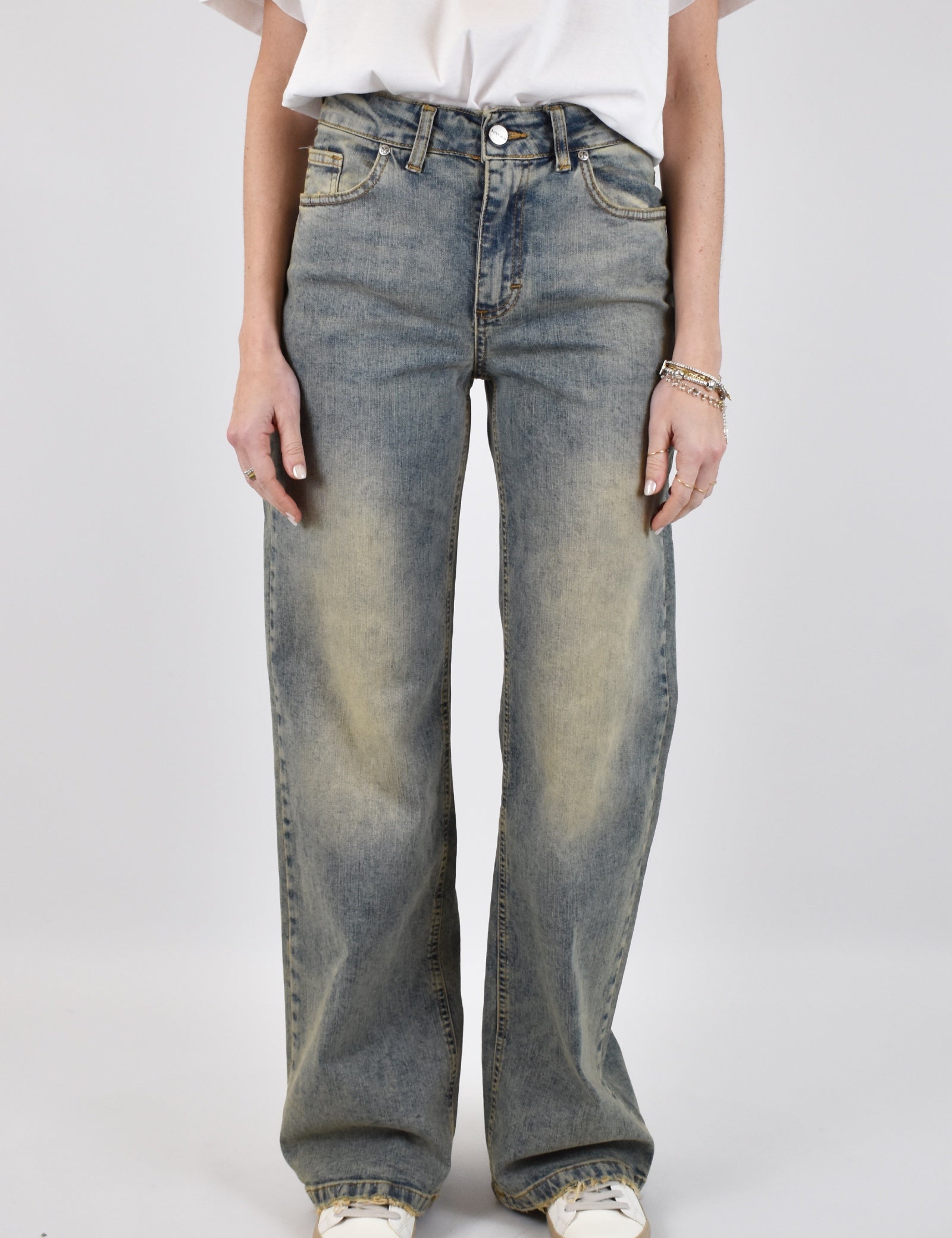 Jeans ERIKA Susy Mix da donna, modello a gamba dritta e vita medio alta, lavaggio effetto vintage al tè, casual street, articolo jerika0399