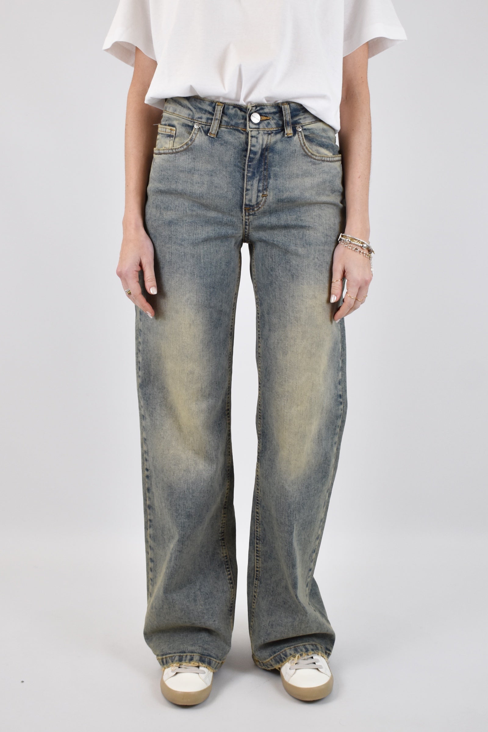 Jeans ERIKA Susy Mix da donna, modello a gamba dritta e vita medio alta, lavaggio effetto vintage al tè, casual street, articolo jerika0399