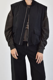 Gilet urban con tasche e zip