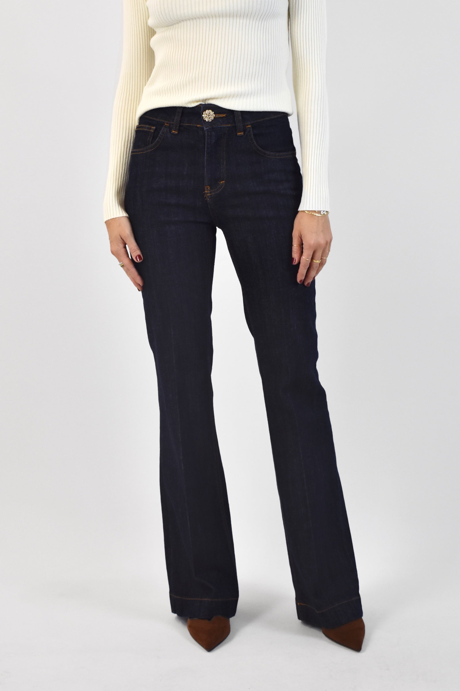 Jeans bottone gioiello