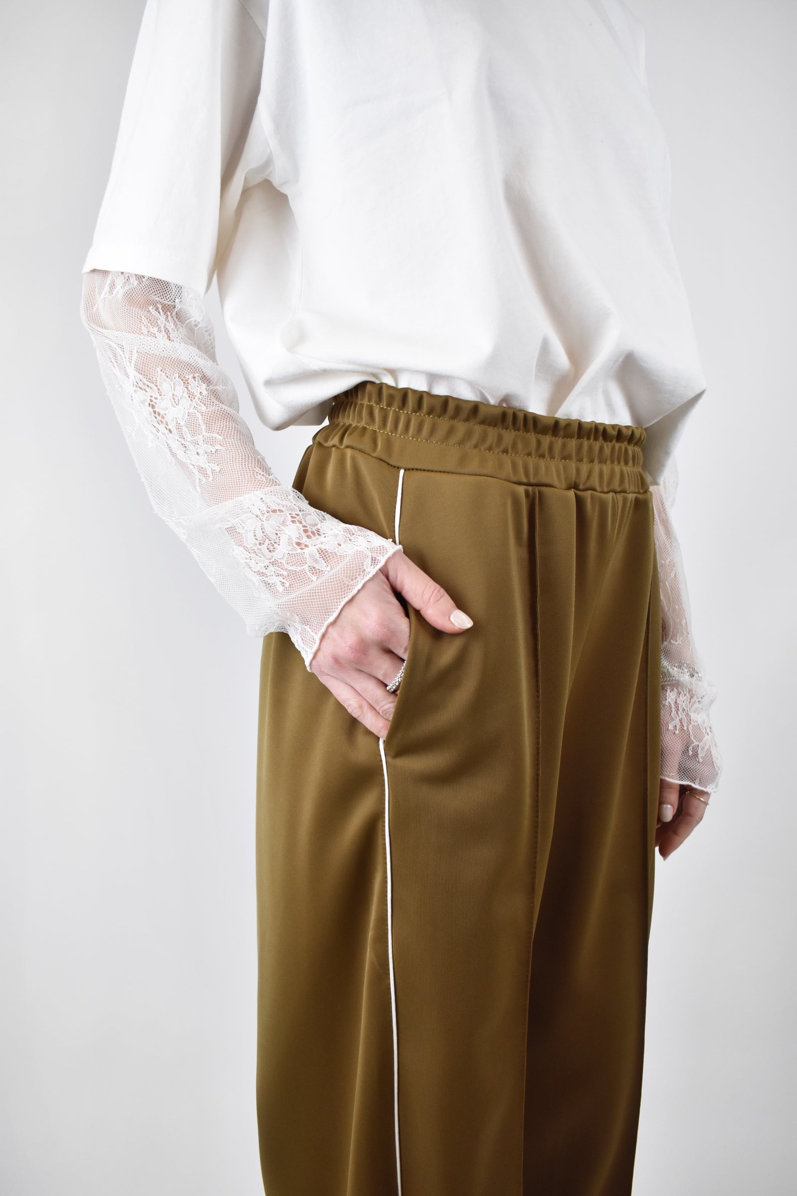 Pantalone track CHINESE style