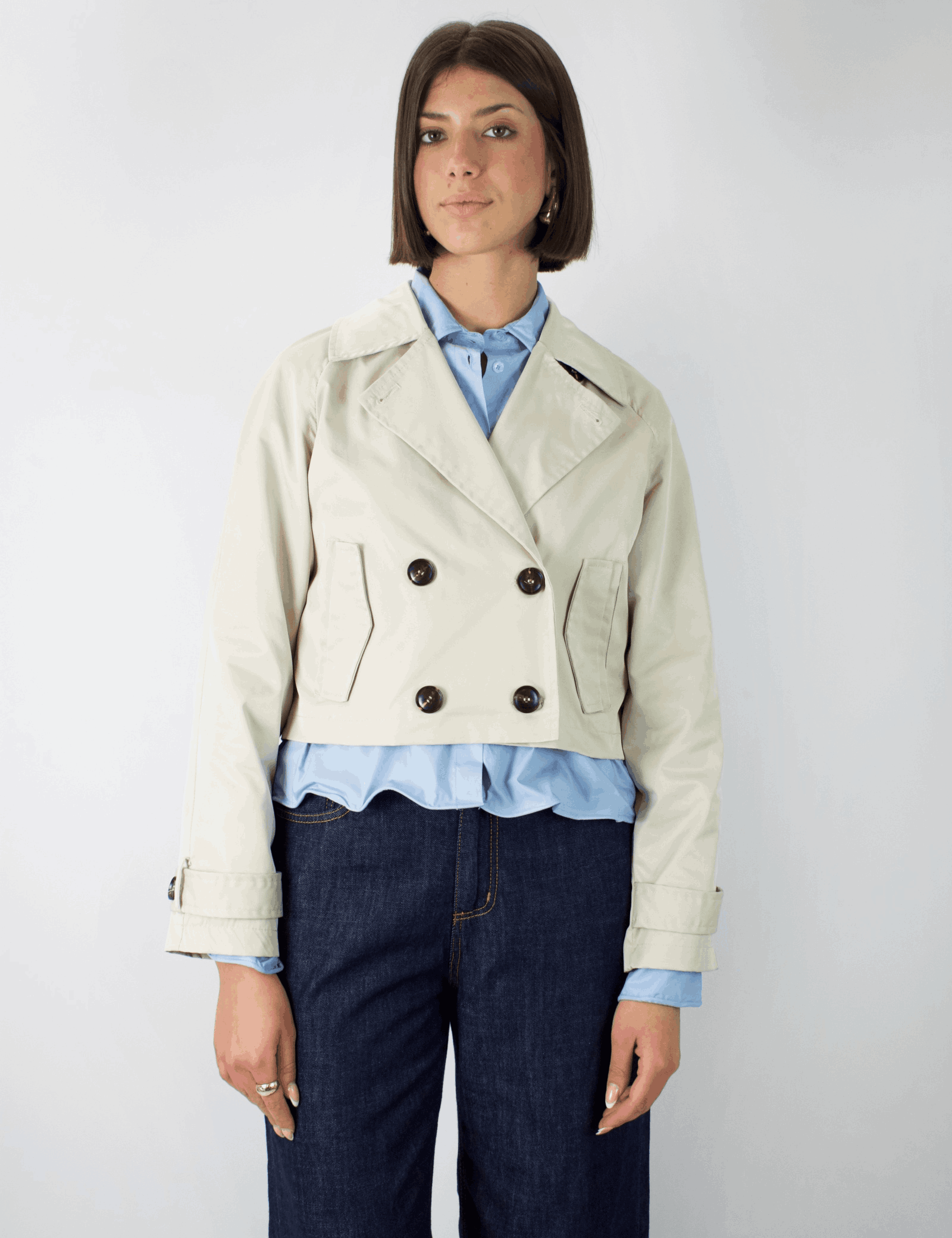 Trench corto