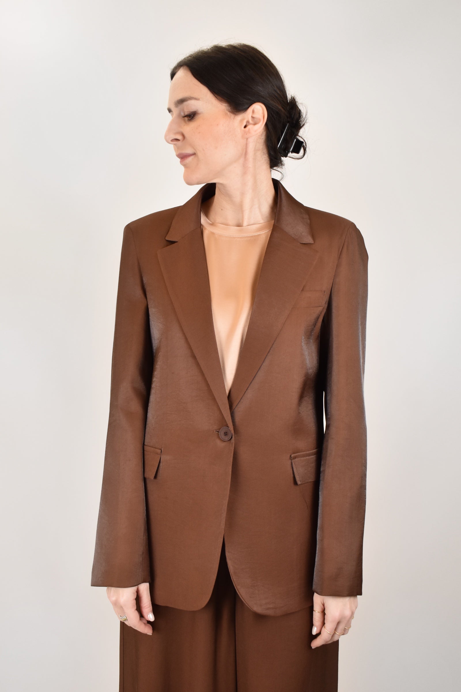 Giacca fluida monopetto