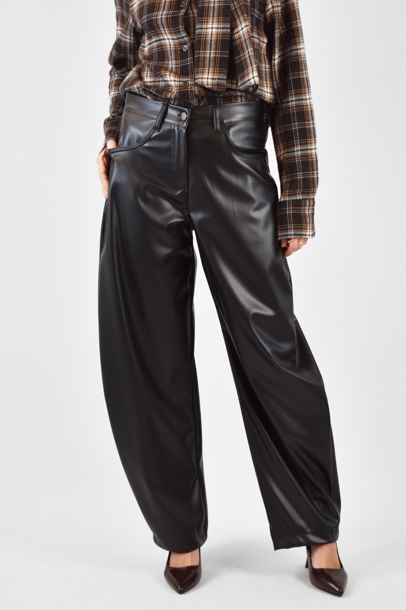Pantalone balloon ecopelle