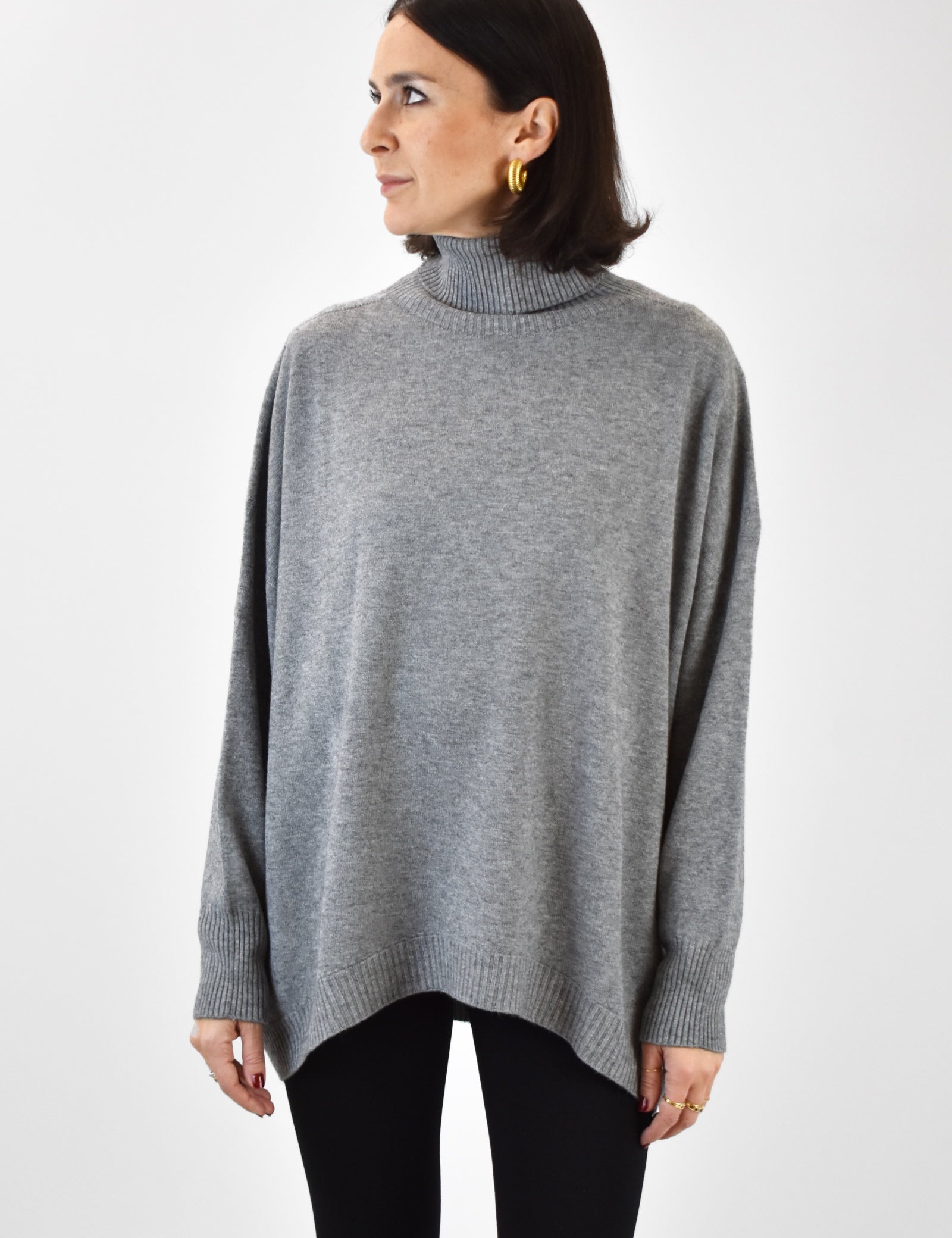 MMG-P189, maxi maglia grigia, foto frontale maxi maglia, maglia Haveone, maglia ampia