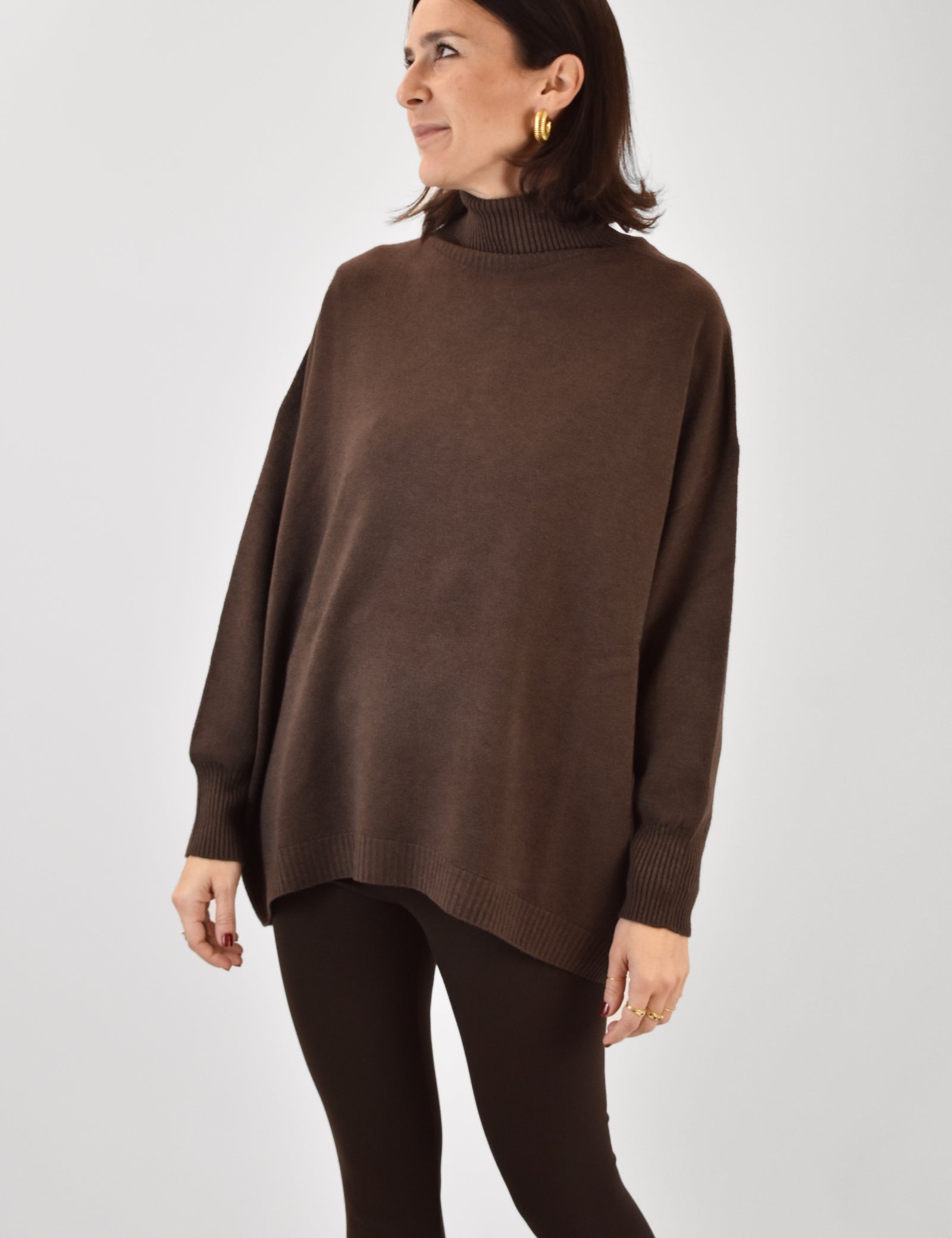 MMG-P189, maxi maglia marrone, foto frontale maxi maglia, maglia Haveone, maglia ampia