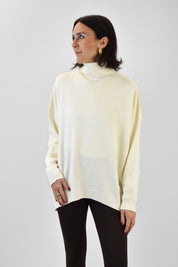 MMG-P189, maxi maglia panna, foto frontale maxi maglia, maglia Haveone, maglia ampia