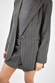 Giacca gessata impuntura