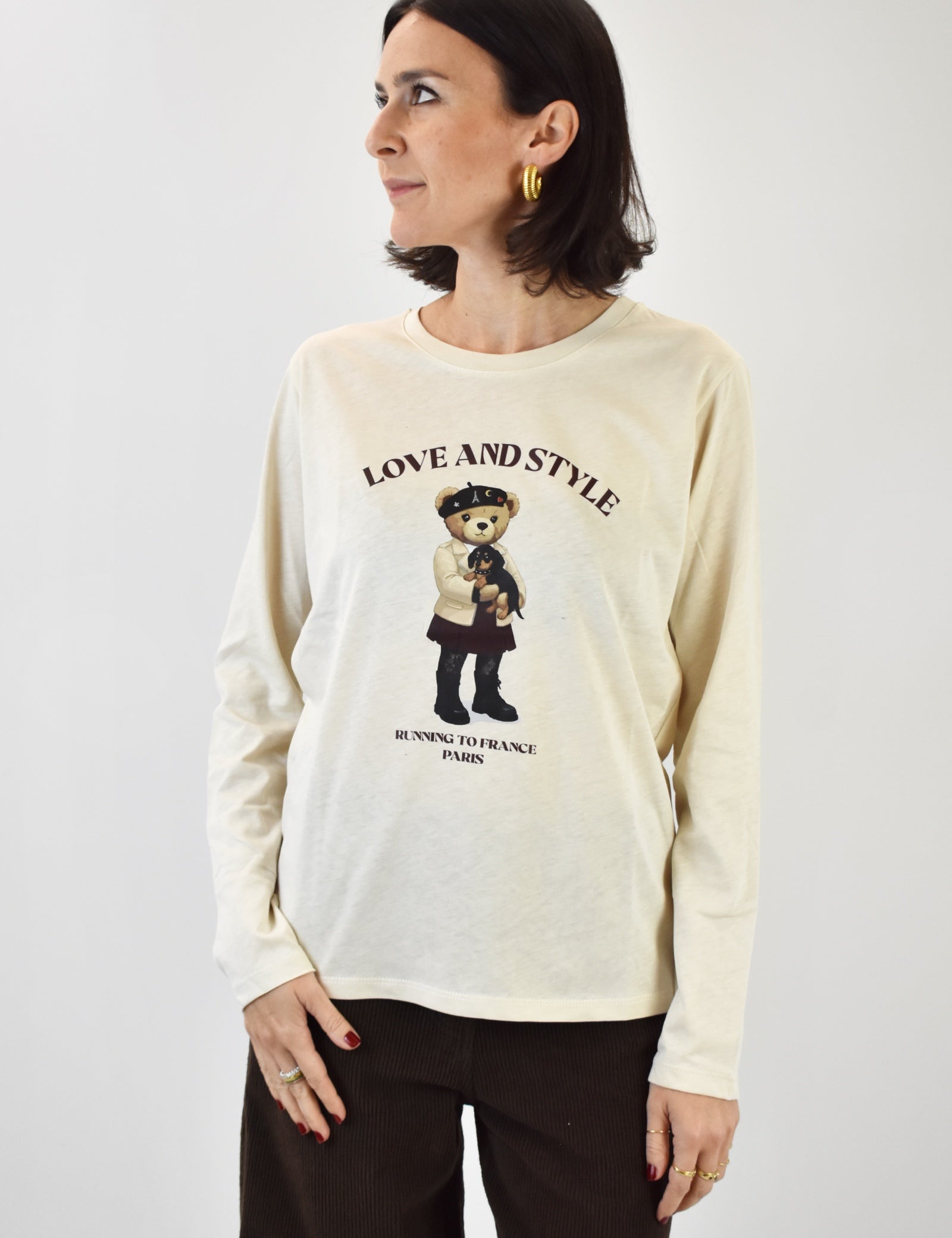 SH003021, maglia stampa teddy di Susy Mix, foto indossata, maglia maniche lunghe in cotone