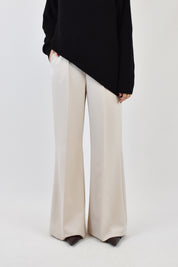 Pantalone svasato con cintura