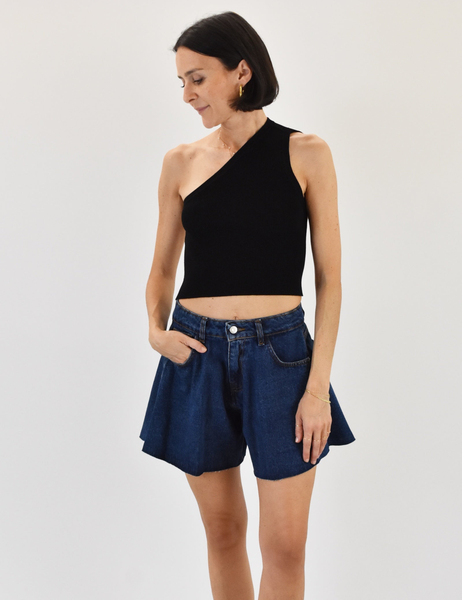 Top monospalla schiena nuda