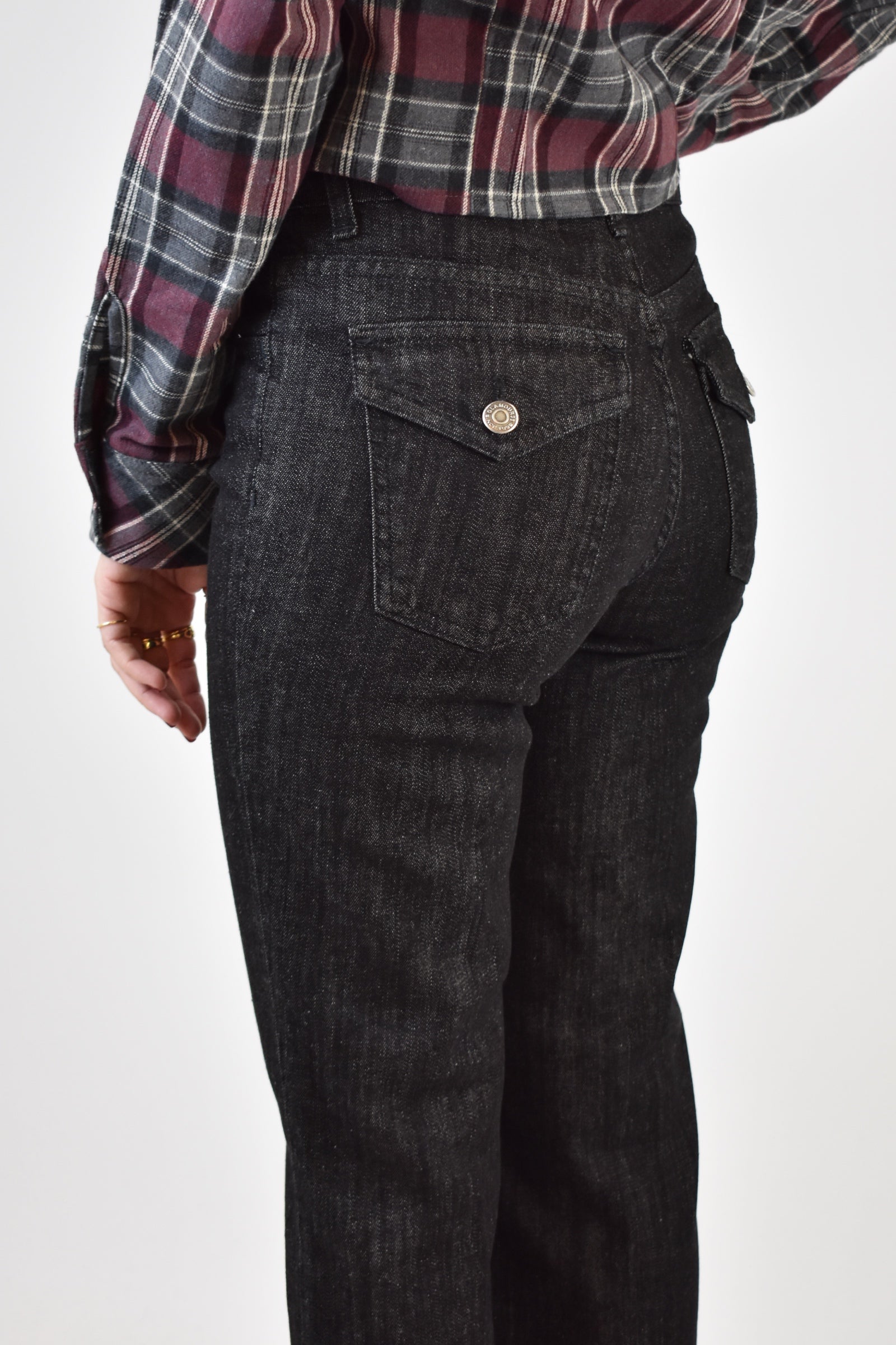 Jeans nero bottone gioiello