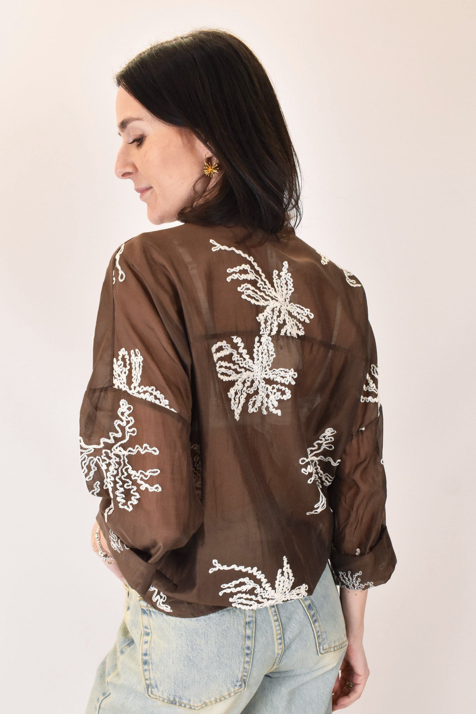 Camicia nodo con ricami