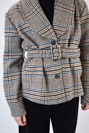 foto dettaglio indossata di giacca a quadri con cintura, giacca a quadri con cintura Tensione In, 26B1432