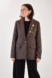 Giacca quadri e spille