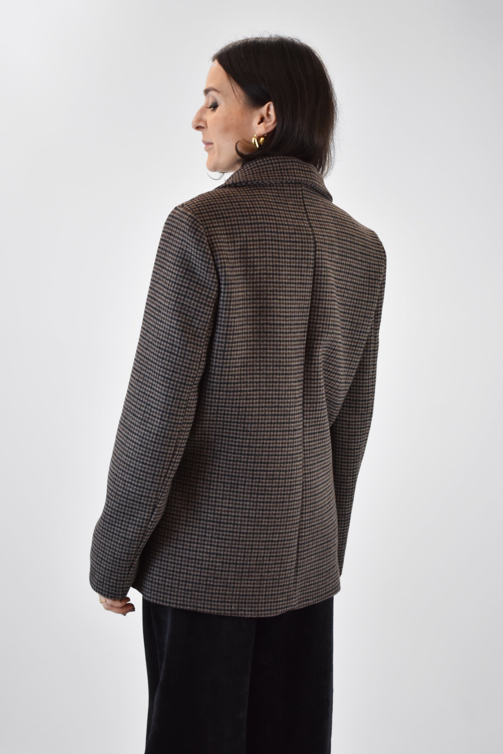 Giacca quadri e spille