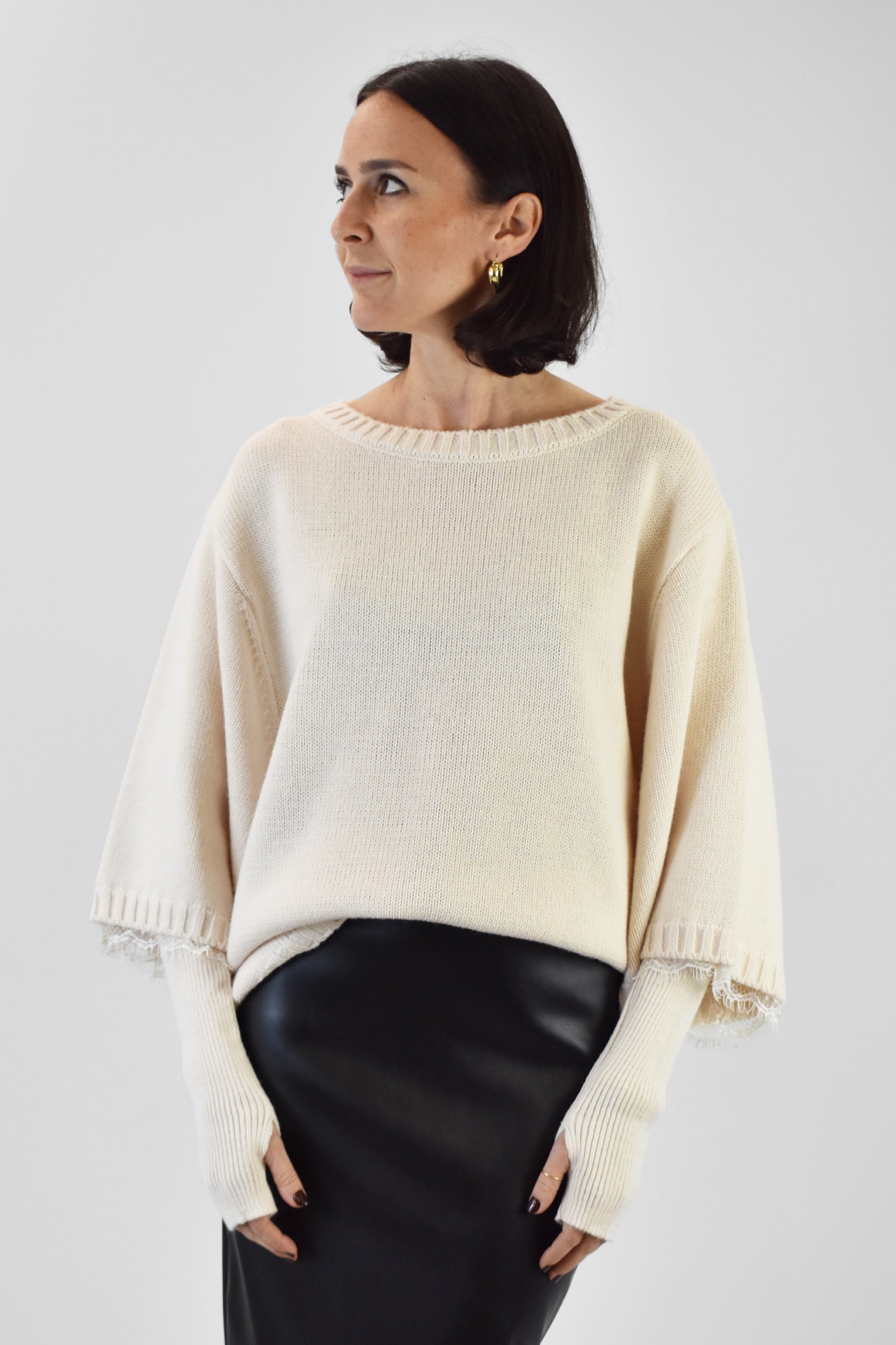 Maglia pizzo e manicotti