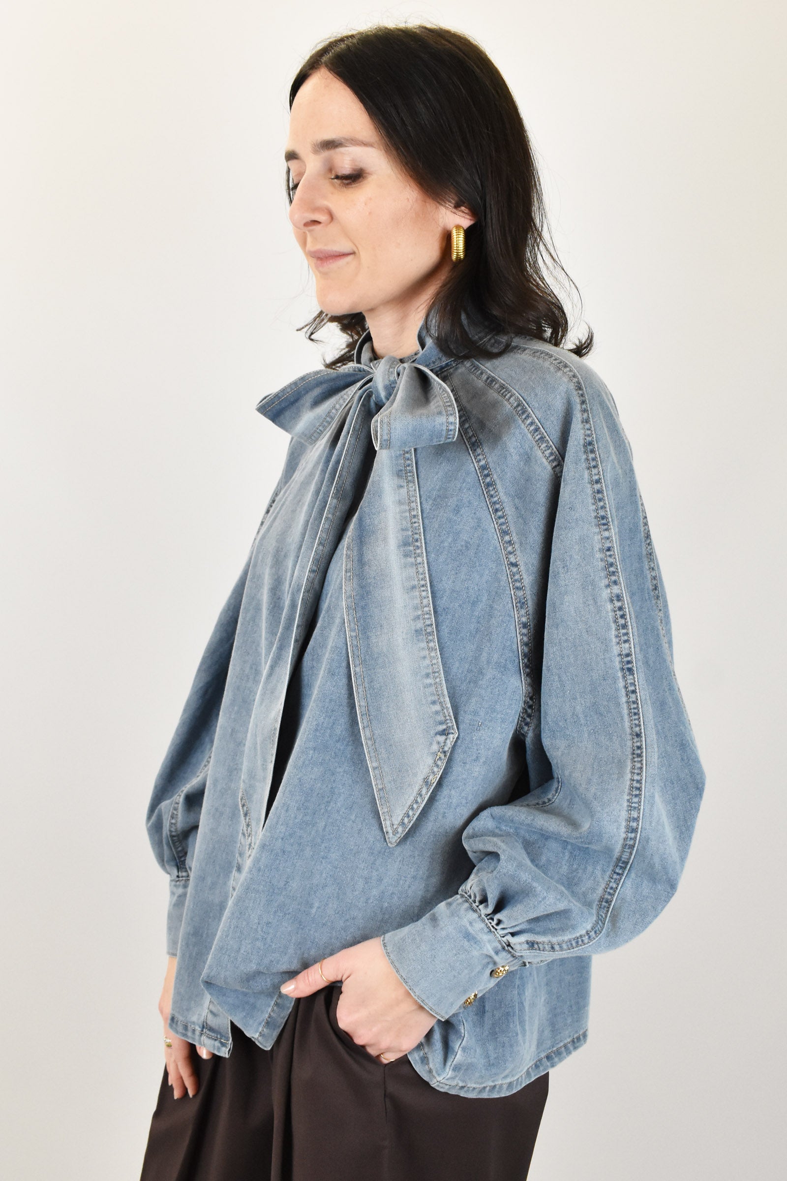 Camicia jeans con fiocco