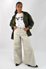 Translation missing: it.sections.featured_product.gallery_thumbnail_alt