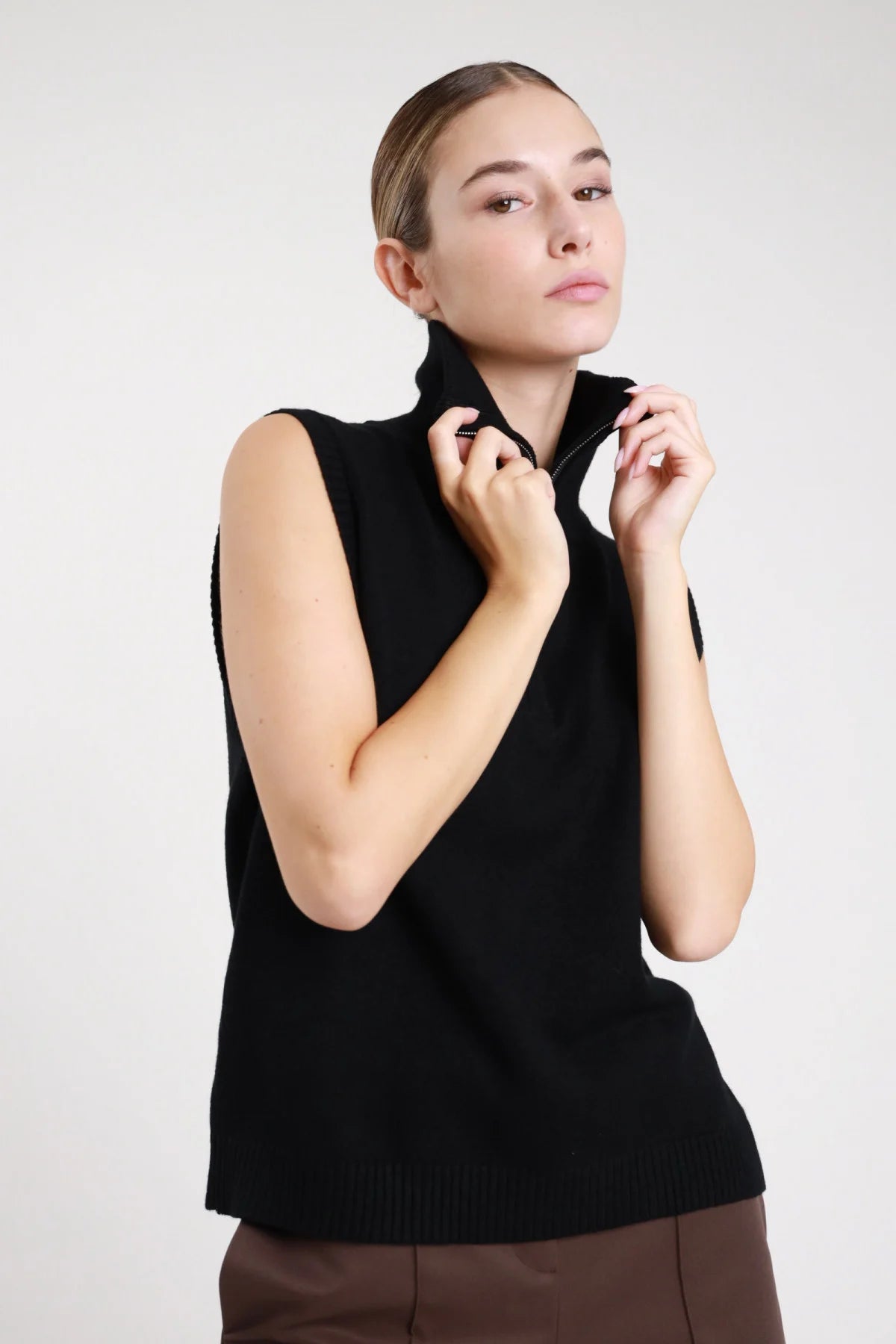 Maglia smanicata quarter zip