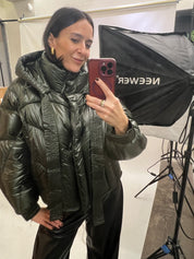 Piumino crop cappuccio