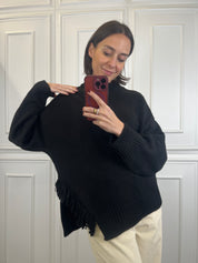 Maglia con spacco e frange laterali, brand HaveOne, articolo MHO-P418, colore nero