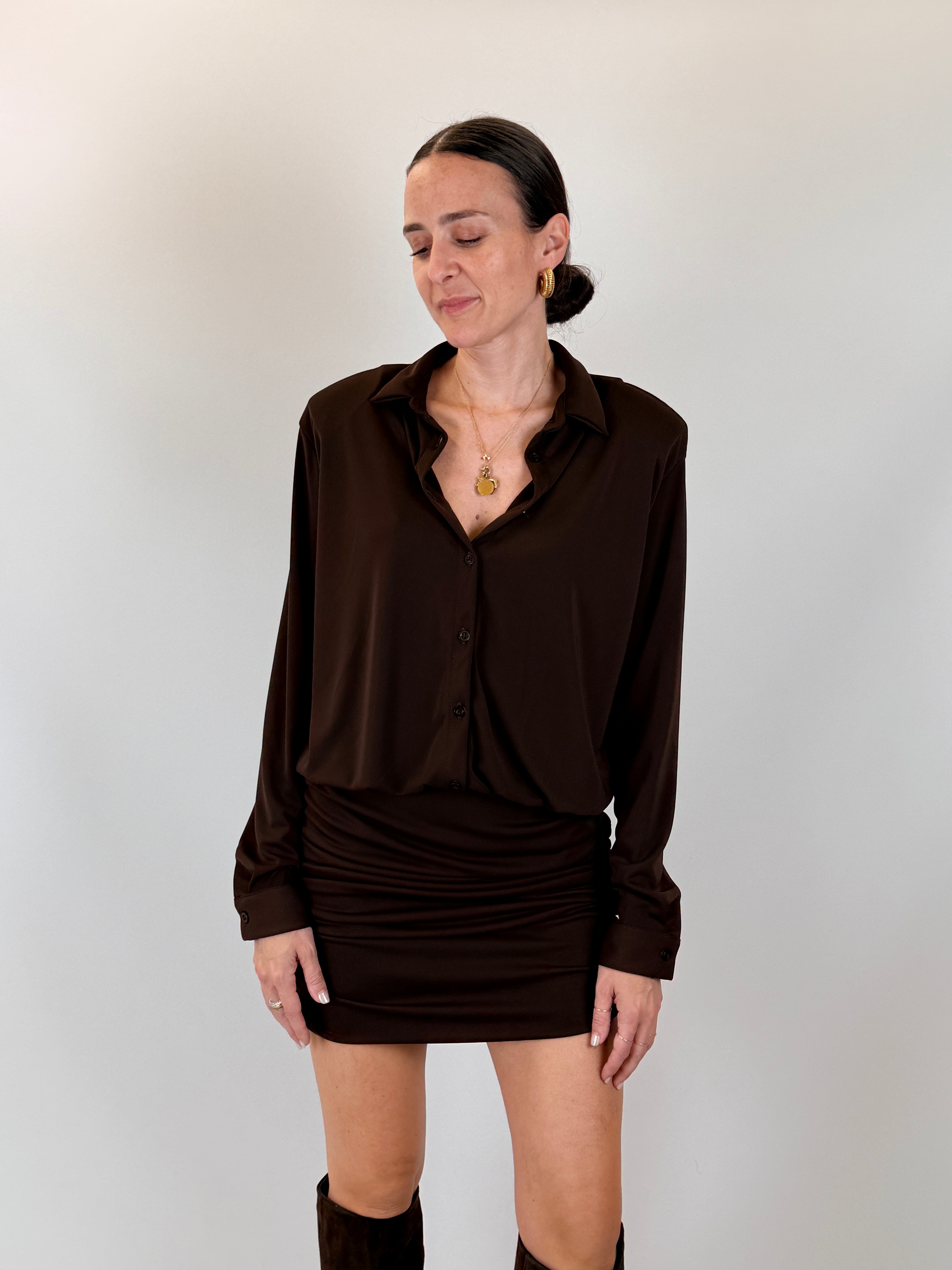 Abito camicia con arricciatura