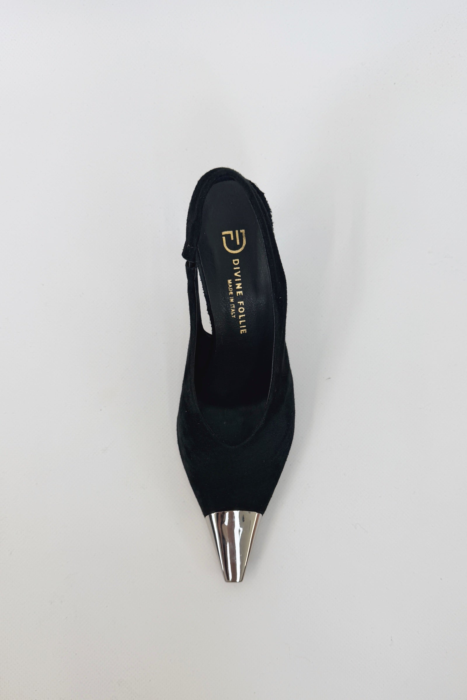 Slingback con punta metallica