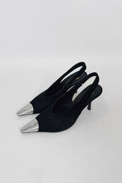 Slingback con punta metallica