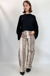 HaveOne t-shirt in cotone con manica a campana, colore nero