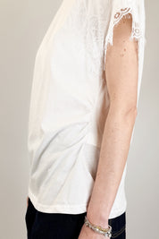 T-shirt spalline pizzo