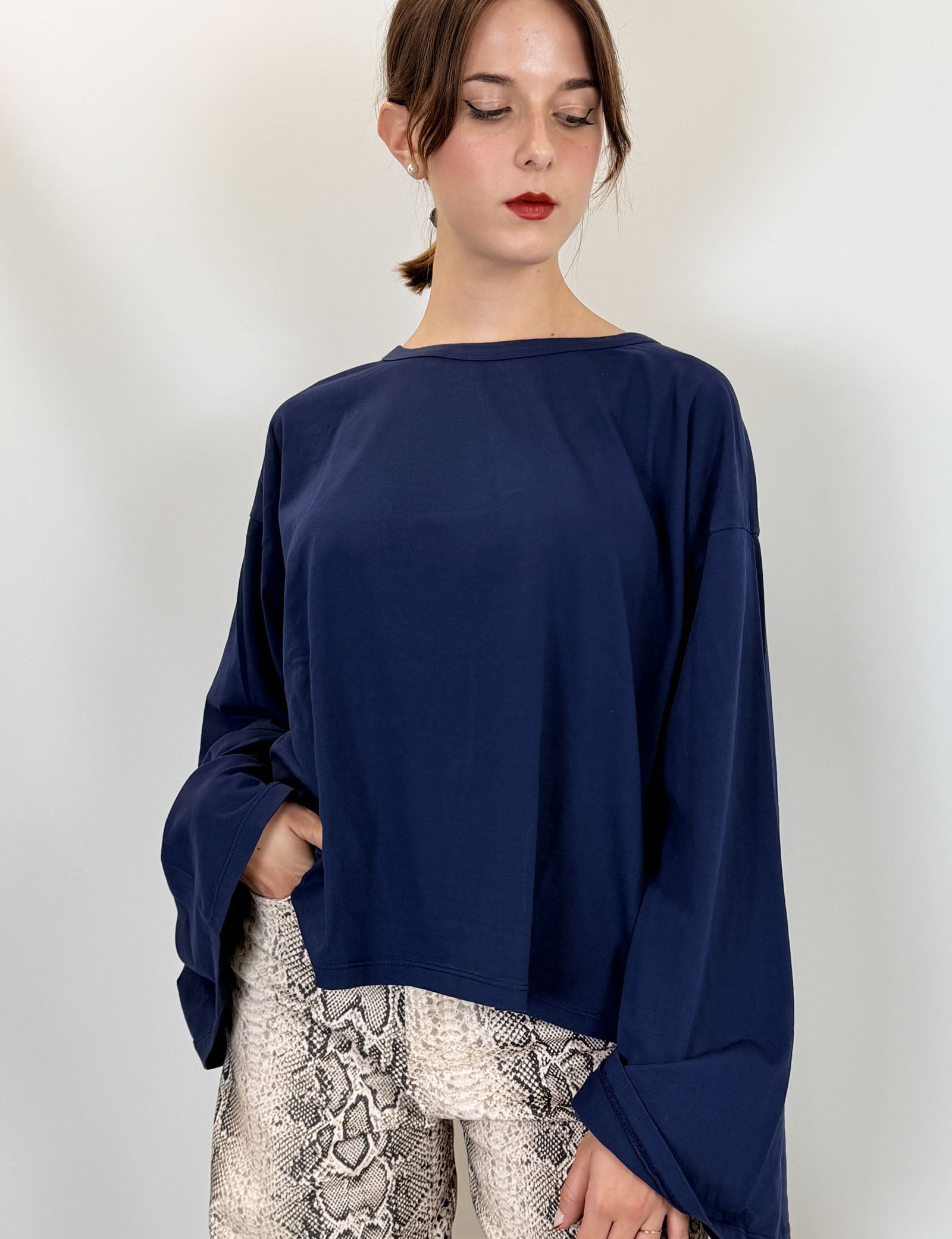 HaveOne t-shirt in cotone con manica a campana, colore blu