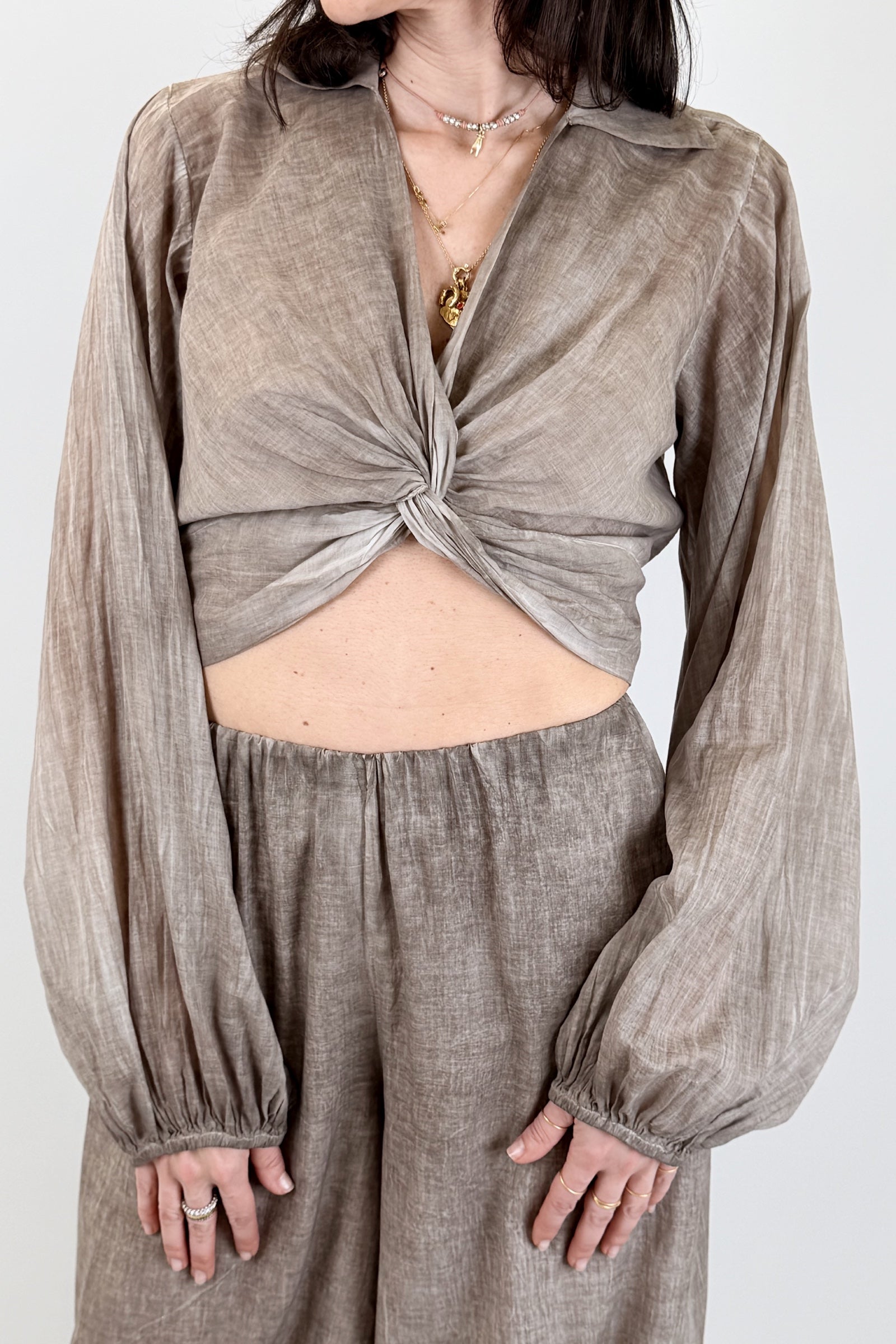 Blusa incrociata in mussola