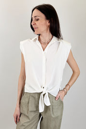 Camicia smanicata con spalline