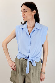 Camicia smanicata con spalline