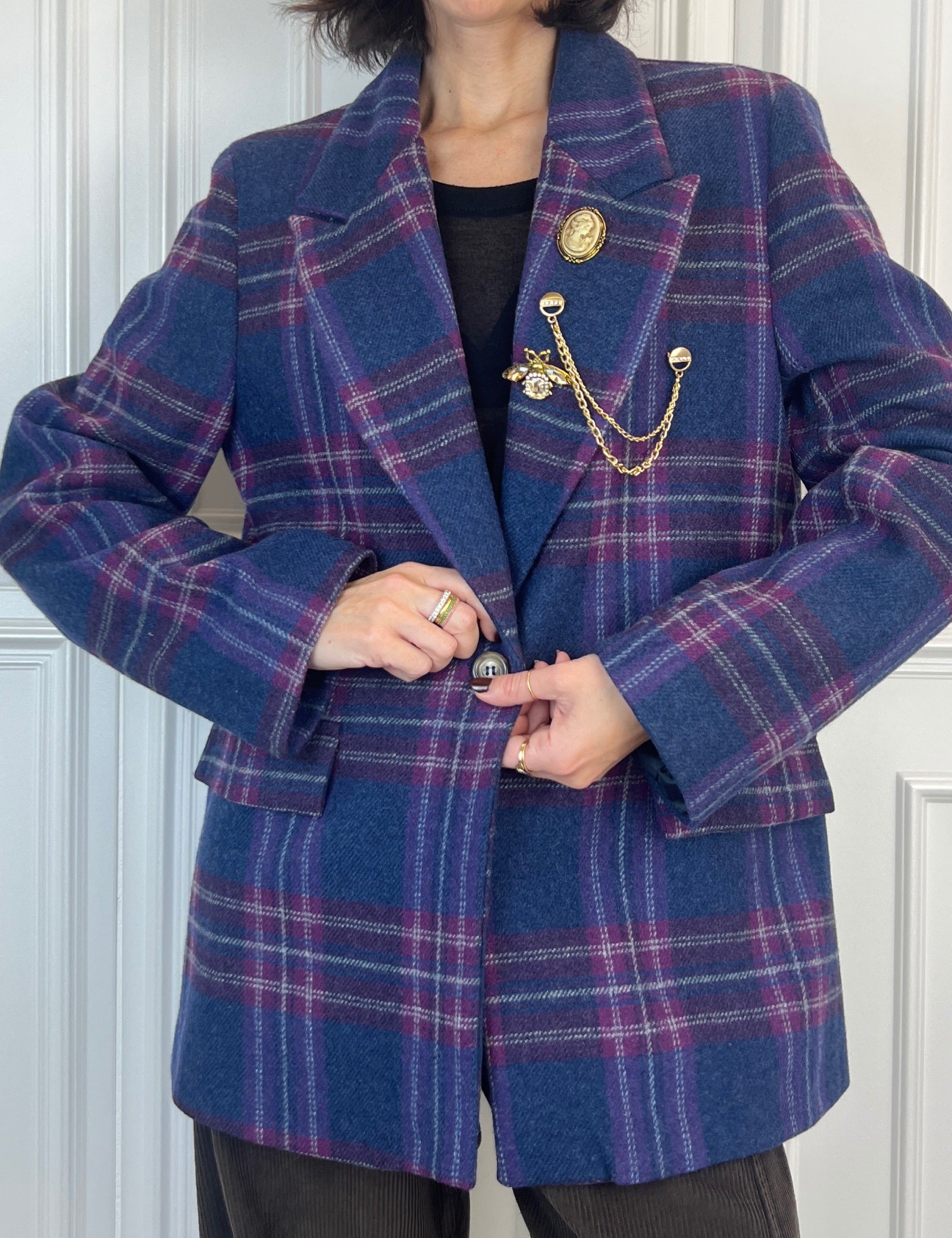 Giacca a quadri con spille