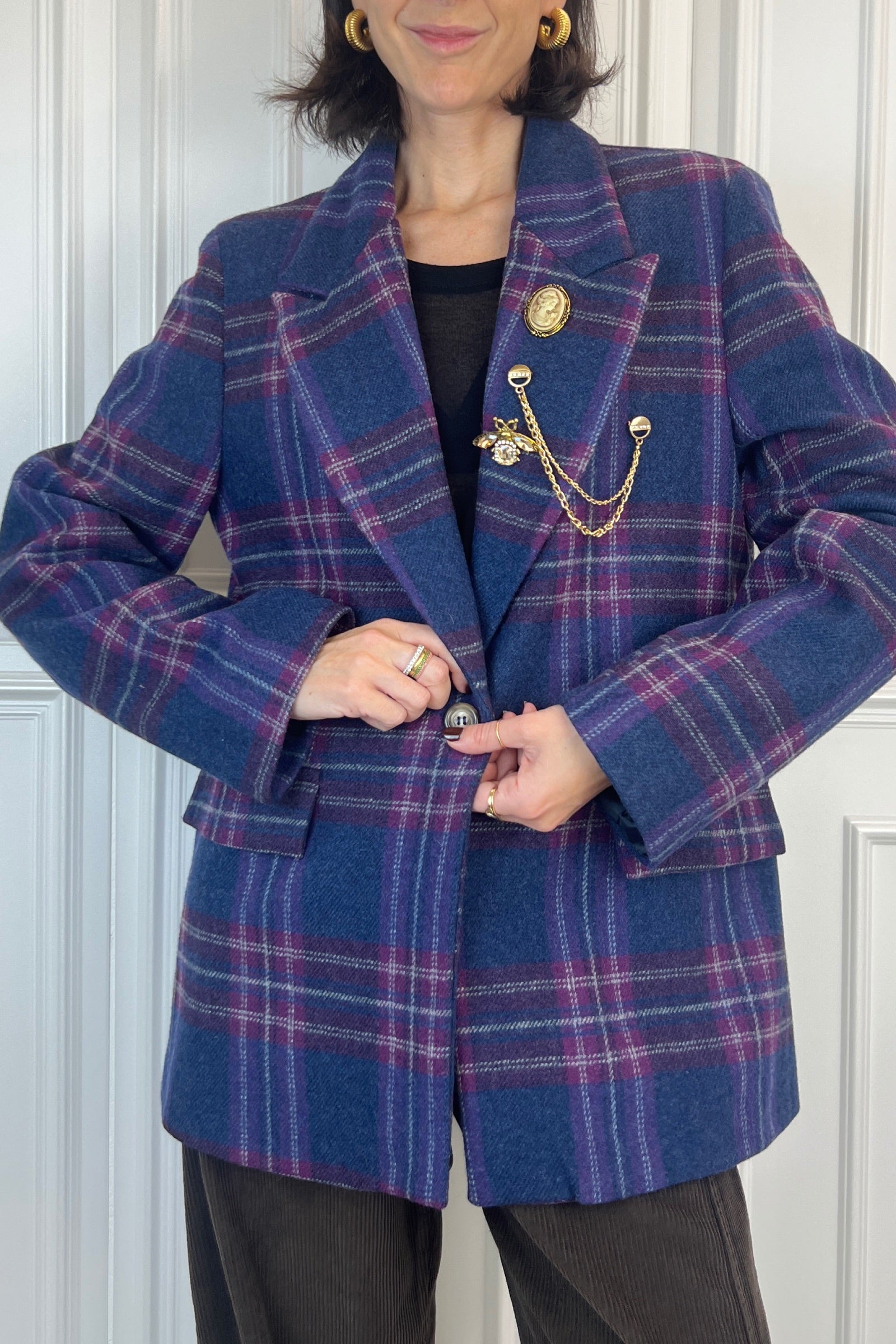 Giacca a quadri con spille