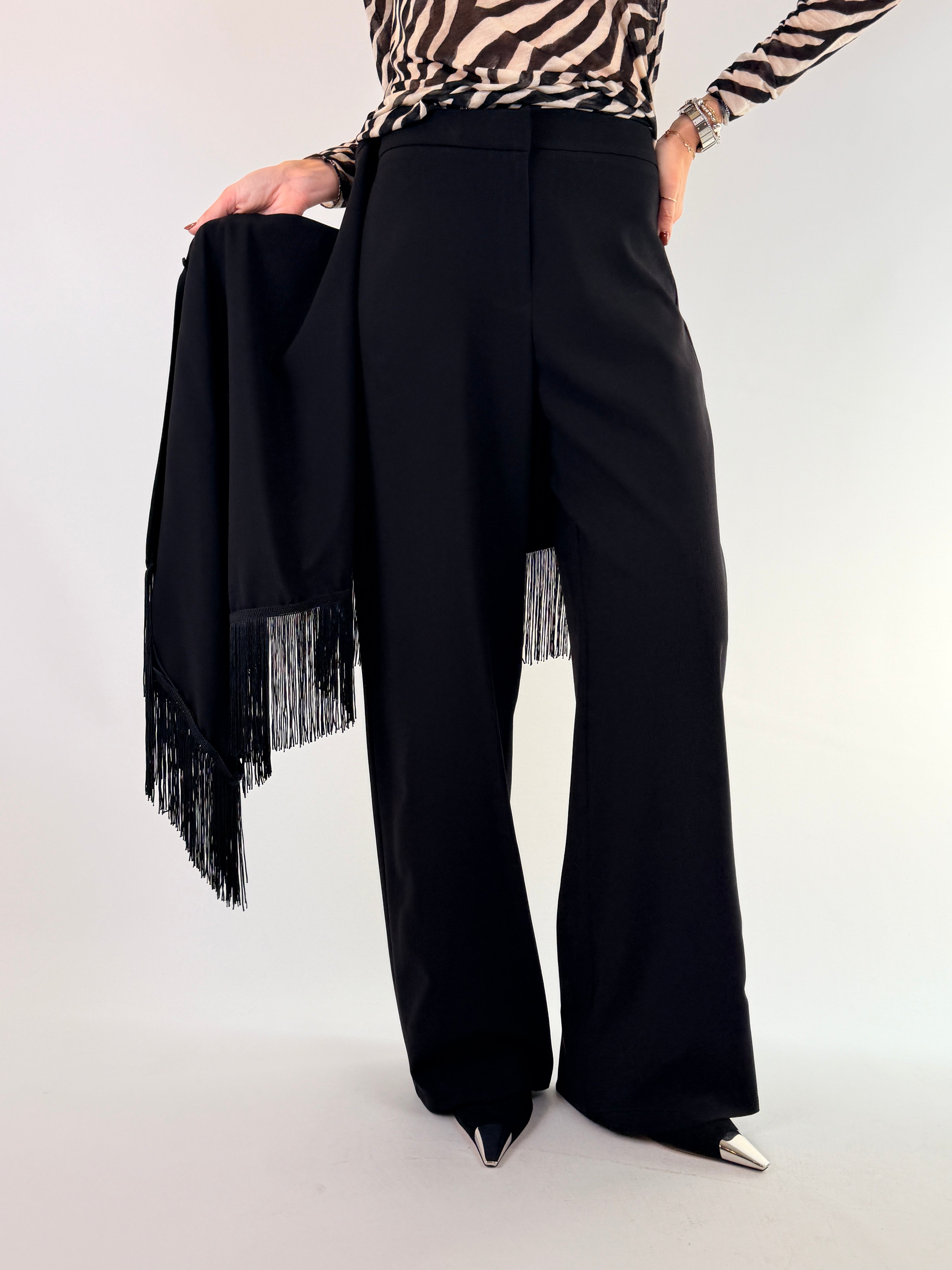 Pantalone con pareo frange