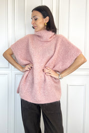 FOTO INDOSSATA DI MAXI GILET IN MOHAIR ROSA COLLO ALTO, GILET HAVEONE MJE-P223
