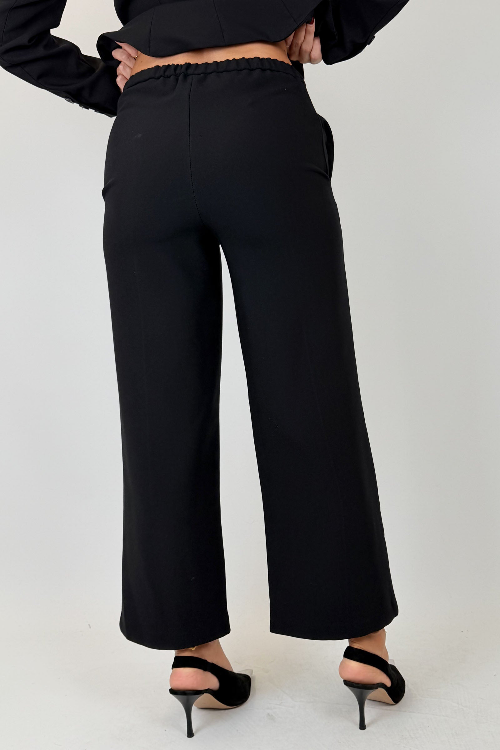 Pantalone dritto con piega