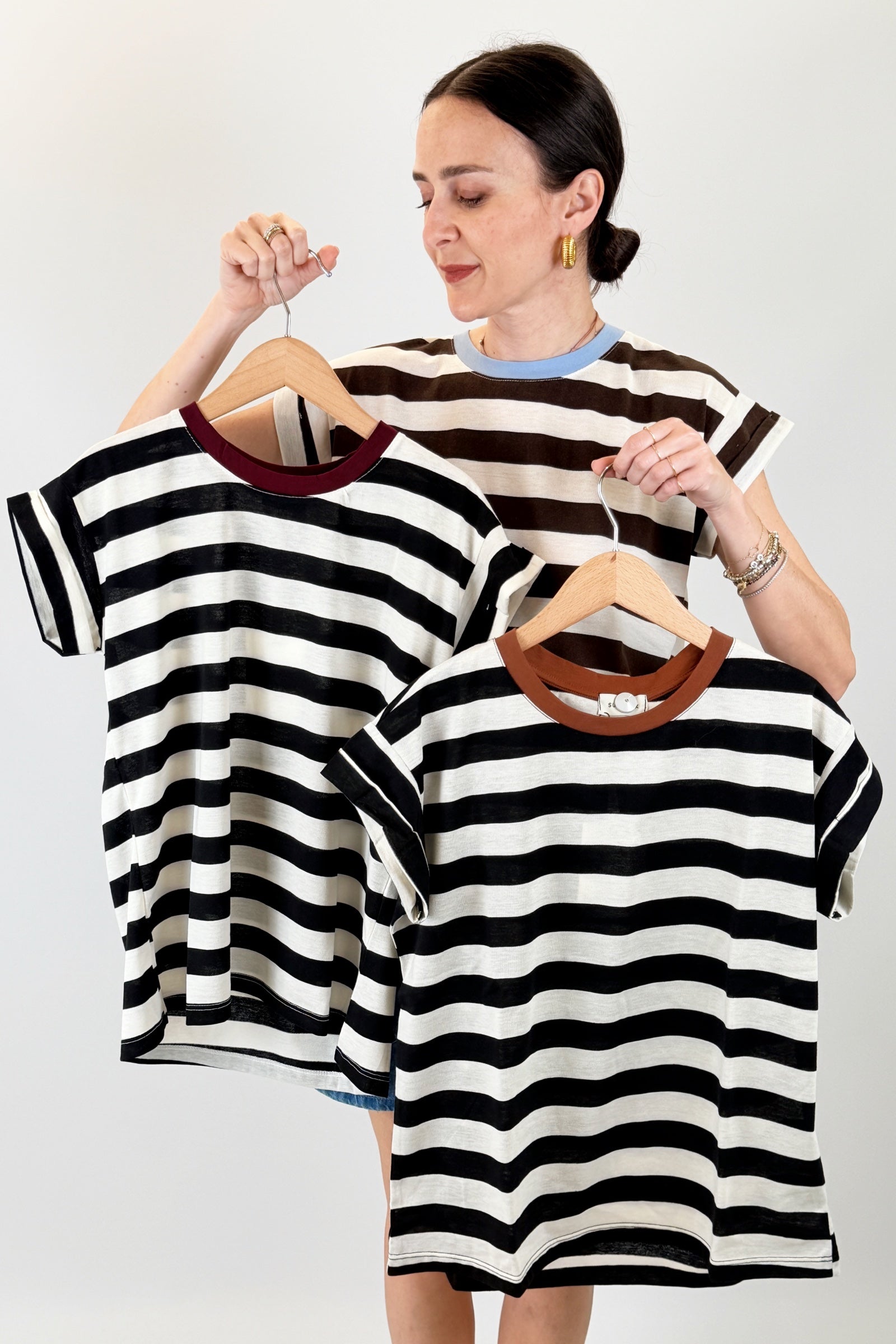 T-shirt a righe con contrasto