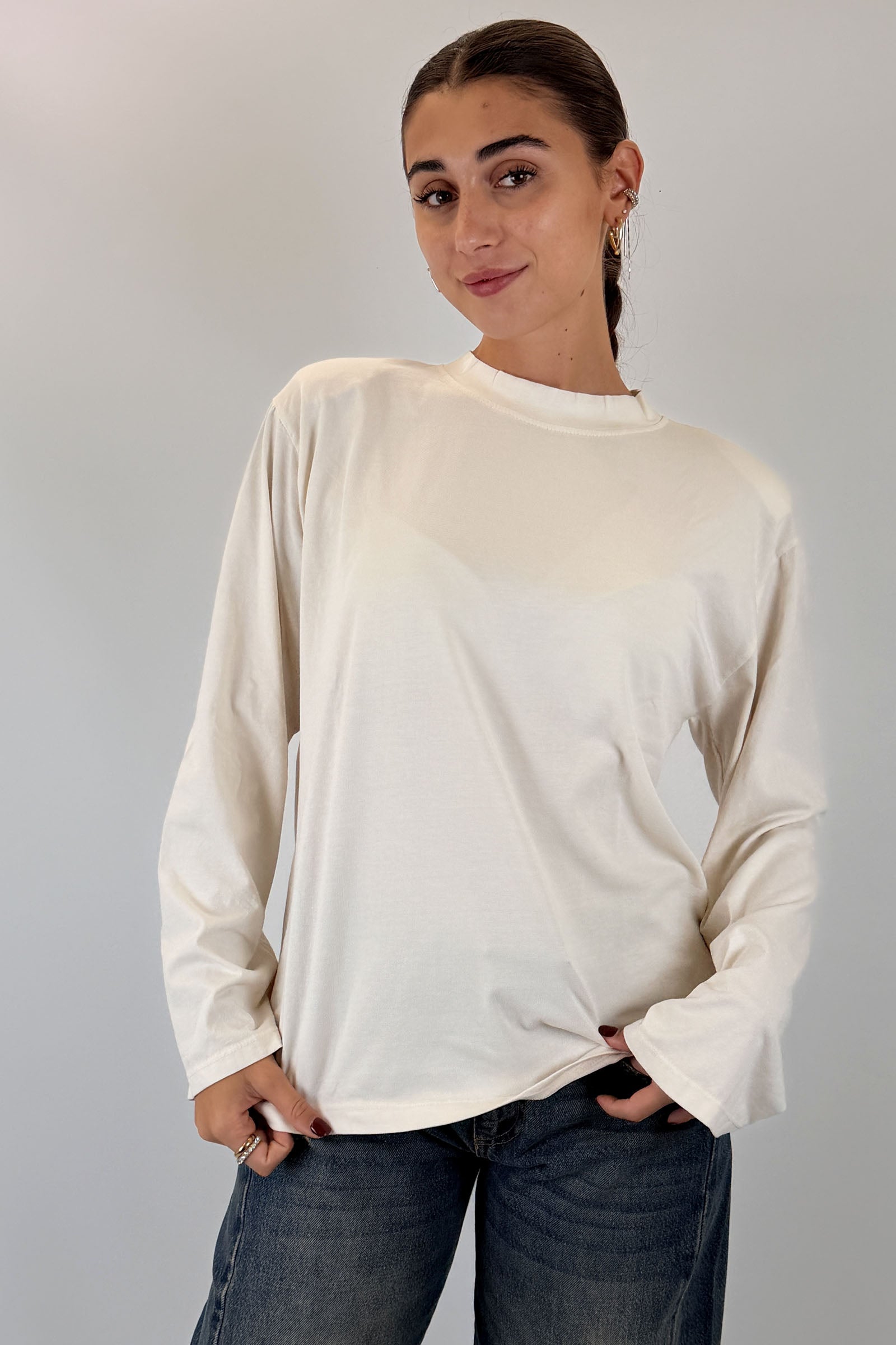 T-shirt con spalline