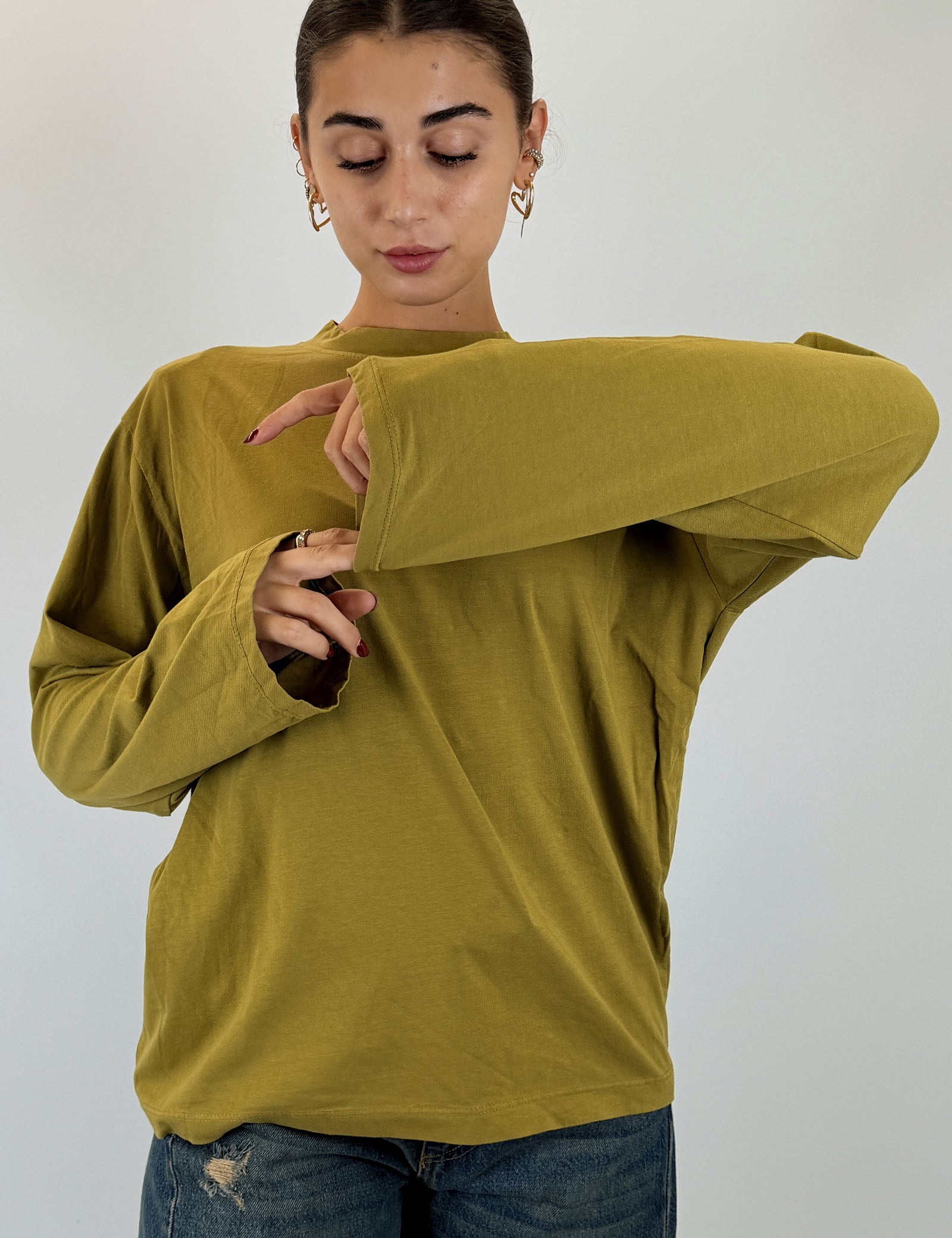 T-shirt con spalline