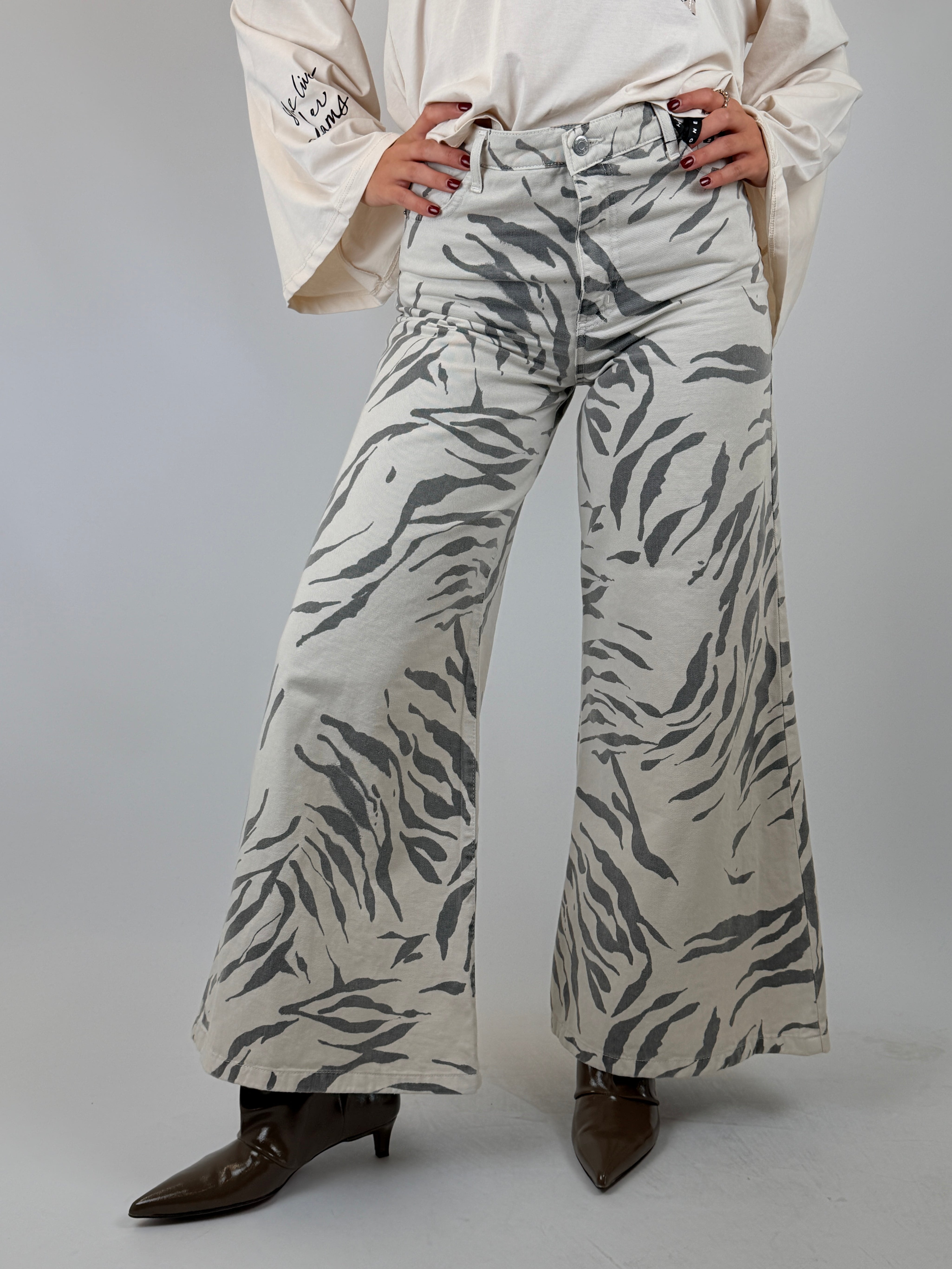 Pantalone flare zebrato