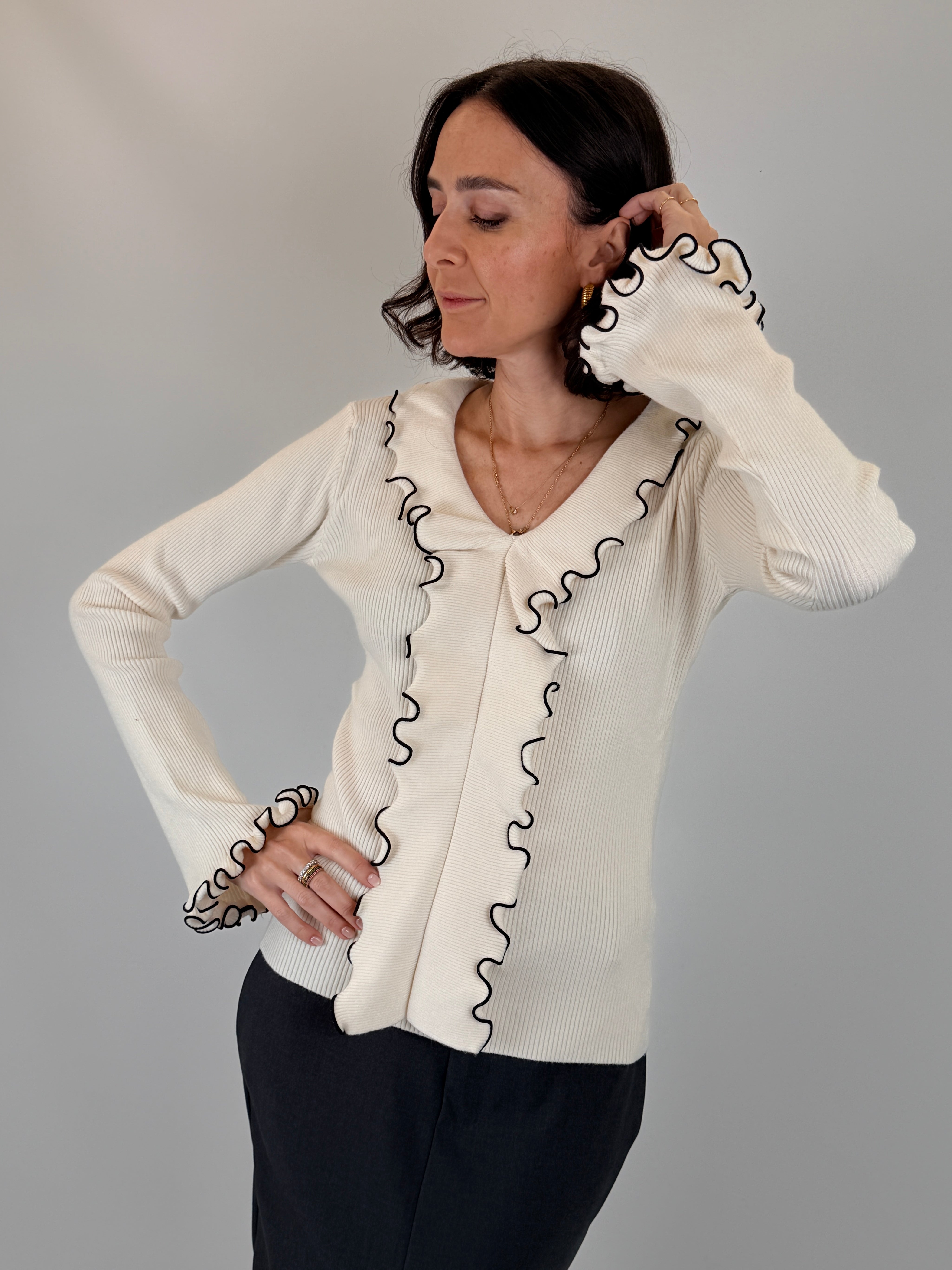 Maglia scollo a V con rouches
