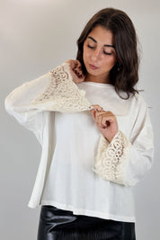T-shirt con pizzo