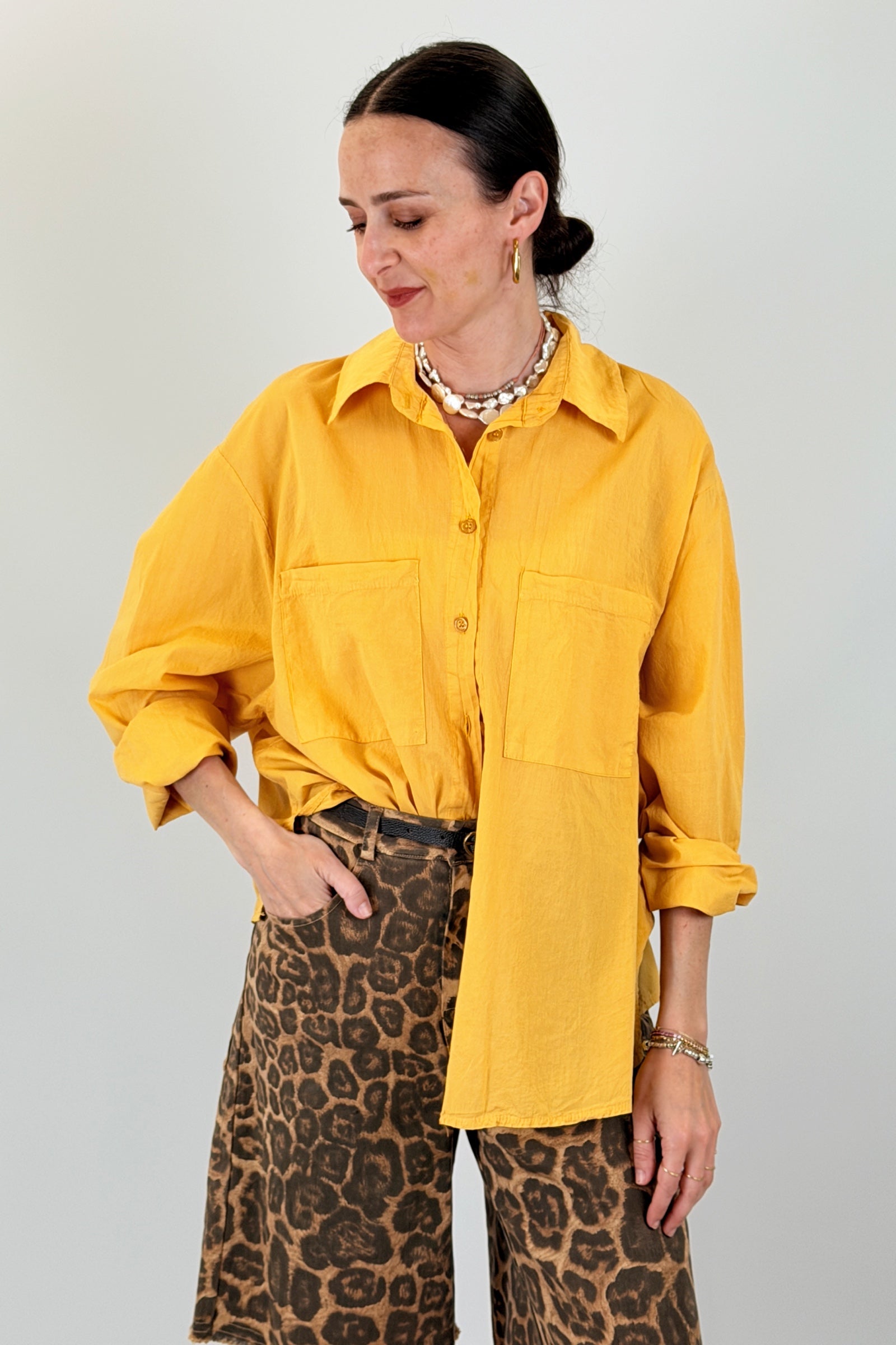 Camicia over con tasche
