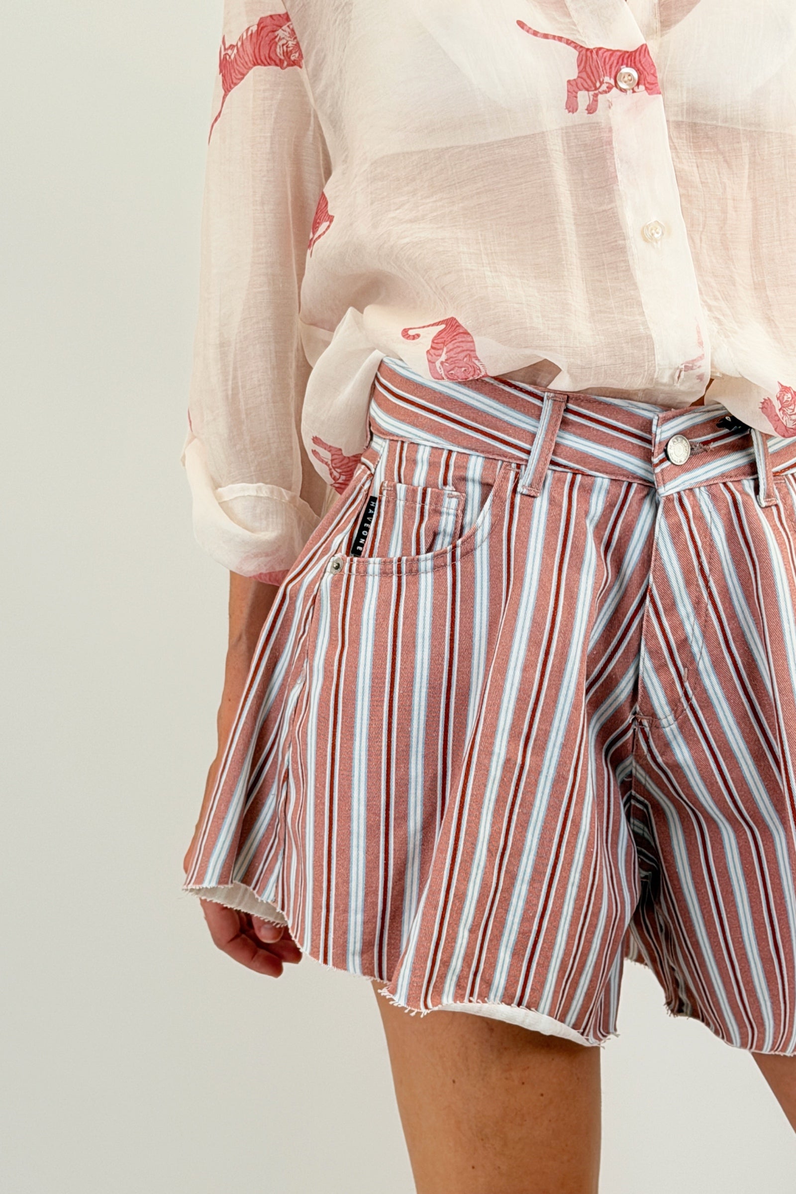 Shorts farfalla righe