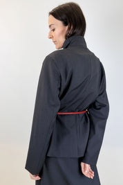 Giacca collo alto con cintura
