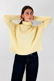 Maglia collo alto 100% lana